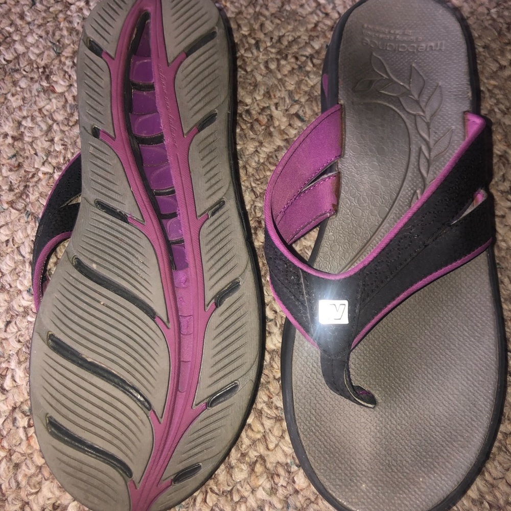 New balance sandals like new